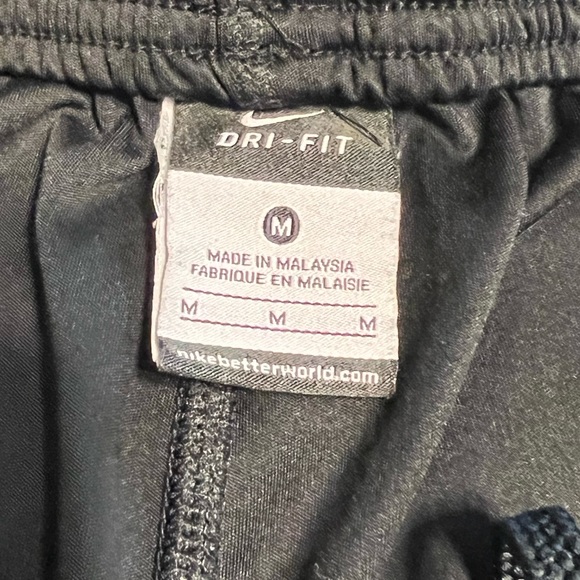 Nike Dri Fit athletic shorts - Picture 6 of 6